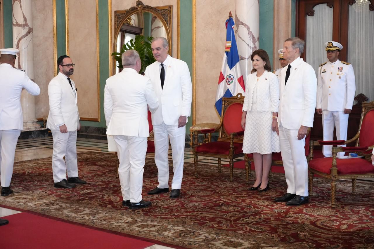 1-SM-Saludo al Presidente